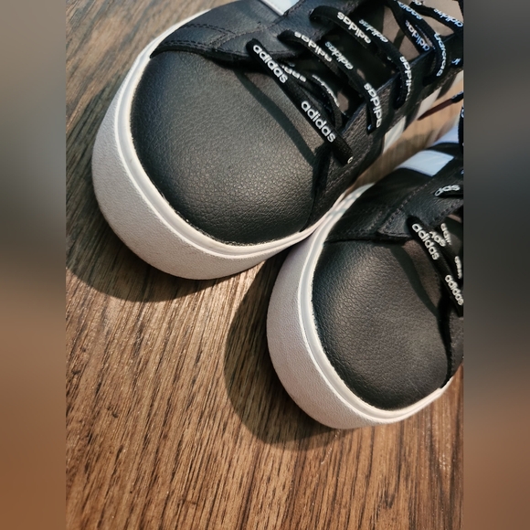 Adidas Black and White Men's Sneakers with Red Accents - Picture 2 of 7